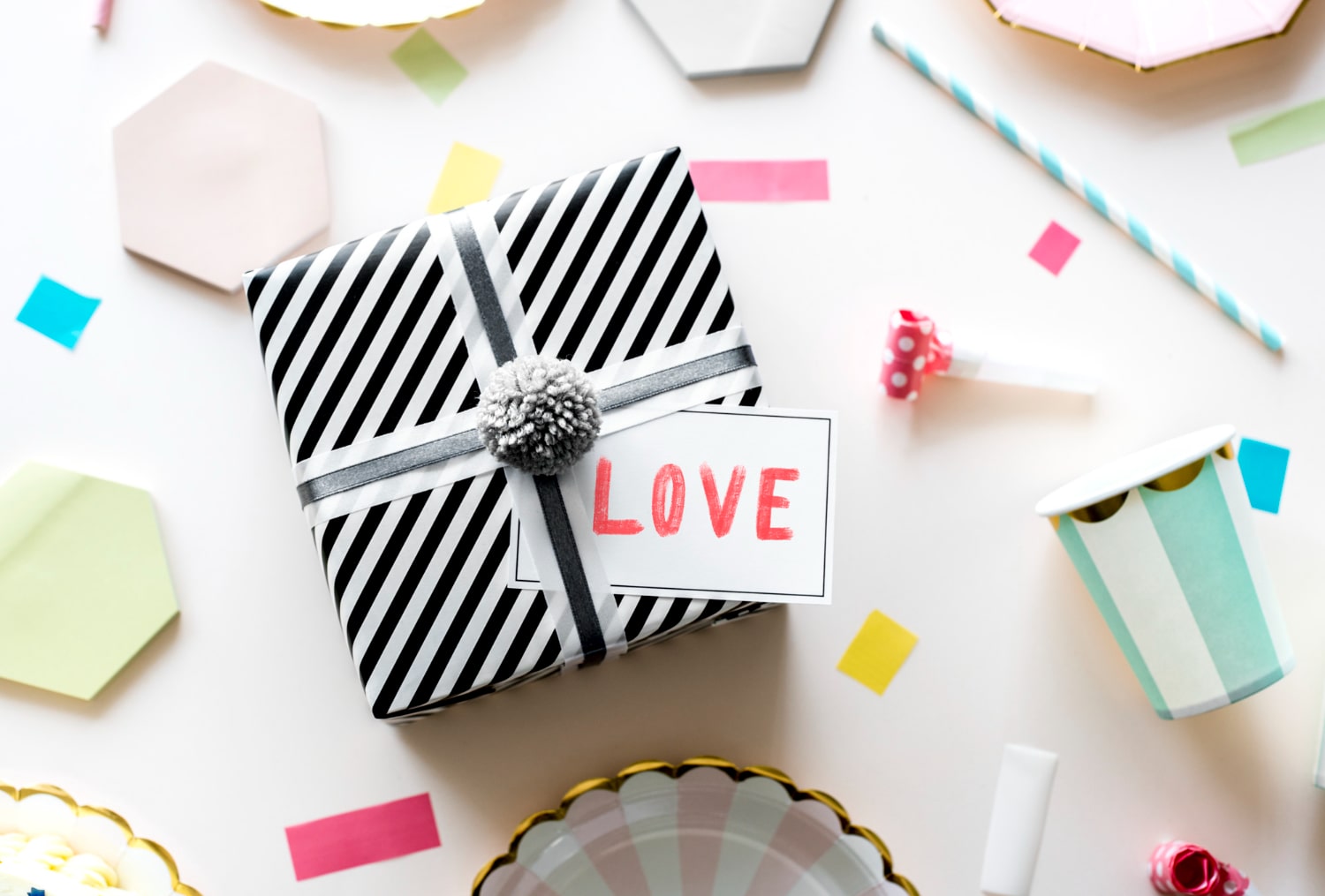Personalisierte Jubiläumsgeschenke – Warum ein Wackelkopf die romantischste Überraschung ist