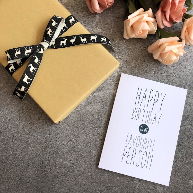 Das perfekte Geburtstagsgeschenk: Personalisierter Wackelkopf